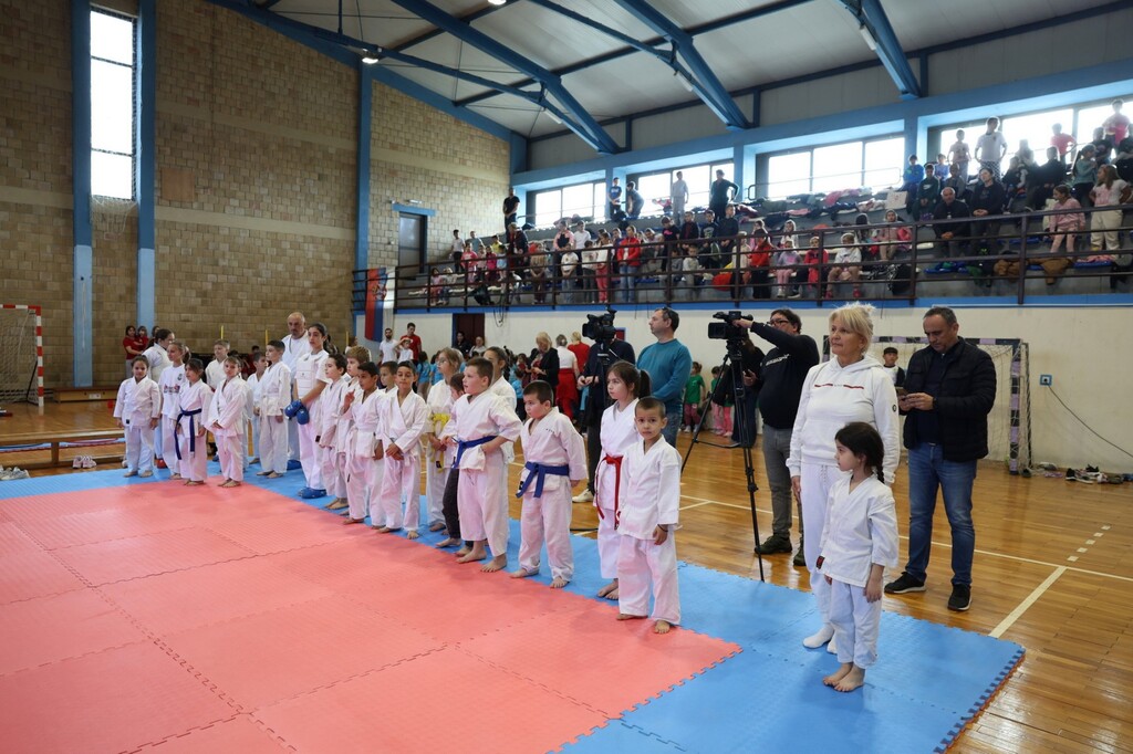 IMG c7a88d3c476834387ff4752717802ccb V